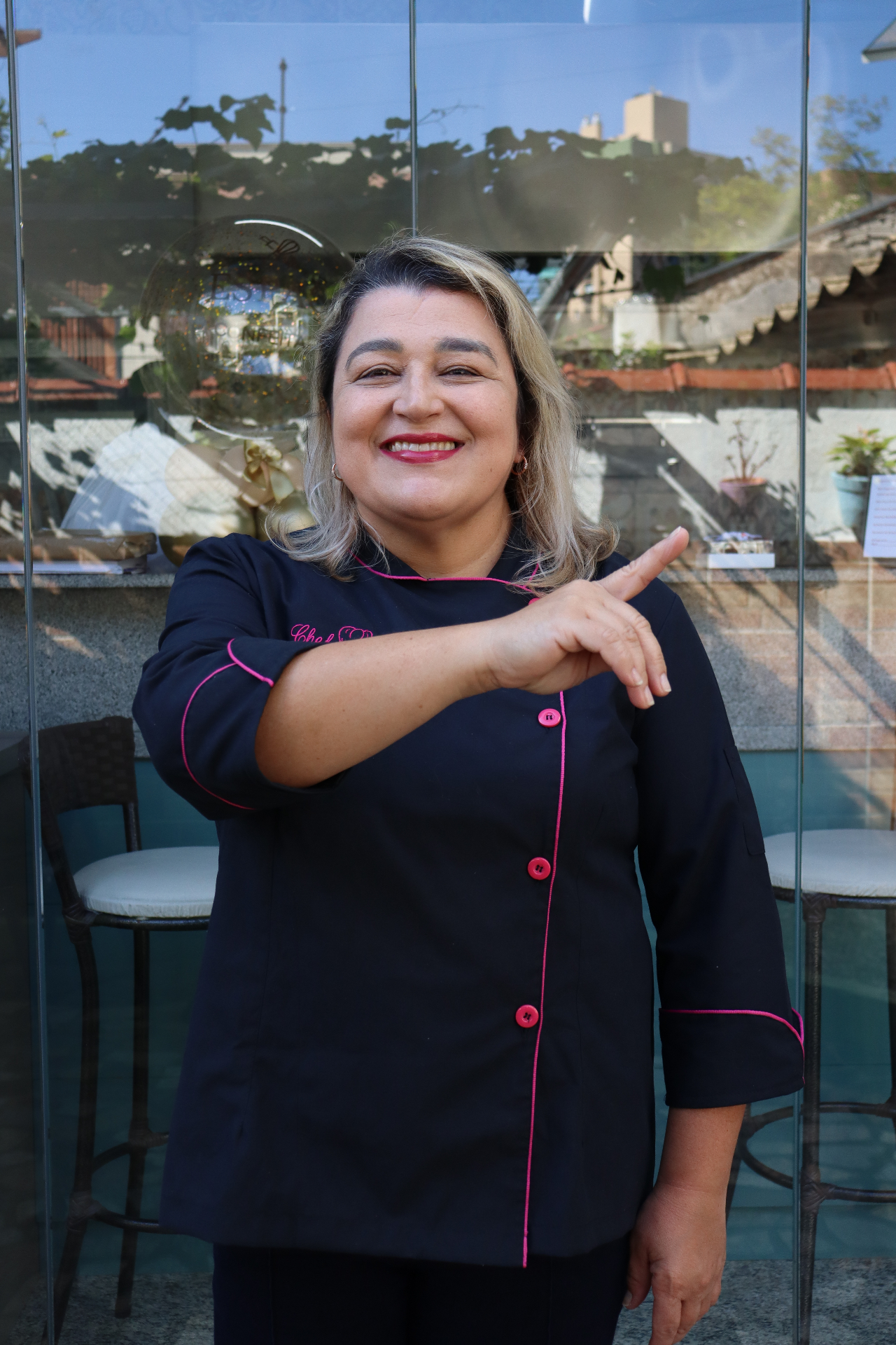 Chef com utensílios